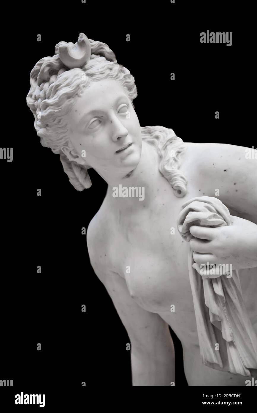 Parigi, Francia - Circa Agosto 2021: La perfetta bellezza femminile, la classica statua di Venere greca Foto Stock