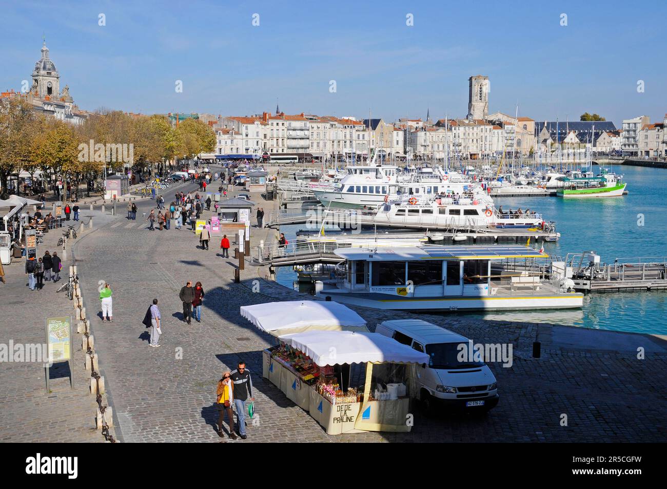 Porto, lungomare, la Rochelle, dipartimento Charente-Maritime, Poitou-Charentes, Francia Foto Stock