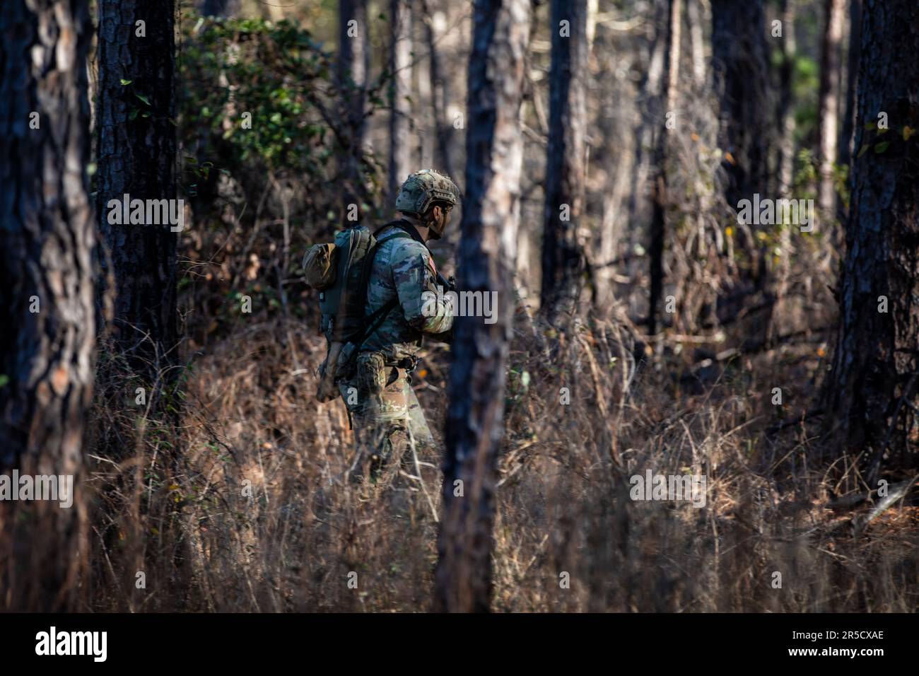 I soldati che partecipano alla corsia TCCC durante la competizione di miglior medico dell'esercito a Fort Polk, Laos. Dal 22 al 26 gennaio 2023. Foto Stock
