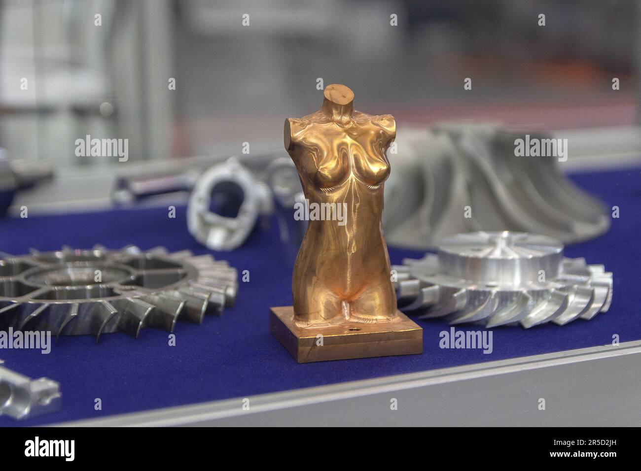 I modelli sono oggetto di una grande parte industriale stampata su una stampante 3D in metallo. Industria e tecnologia Foto Stock