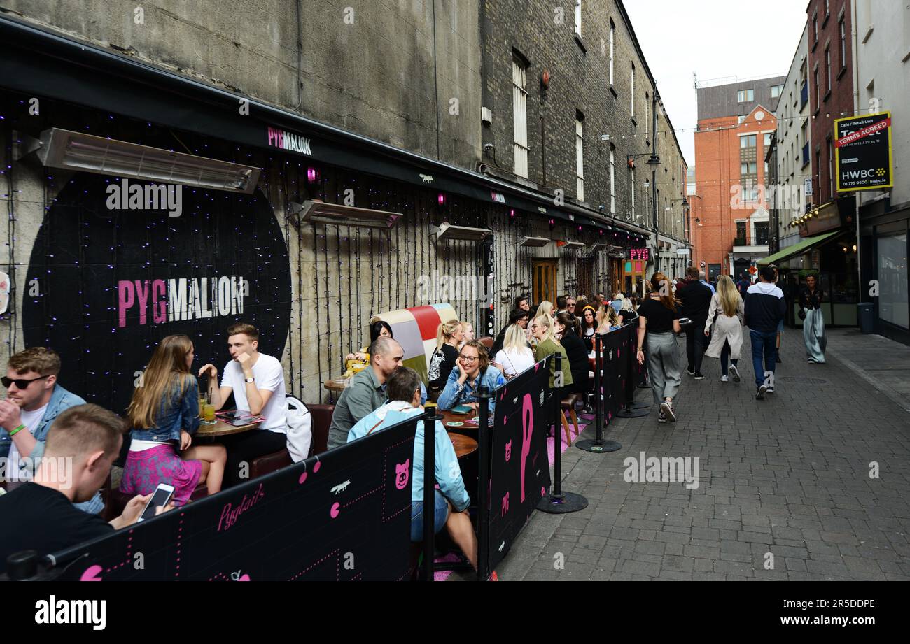 Il vivace bar Pygmalion in William Street a Dublino, Irlanda. Foto Stock