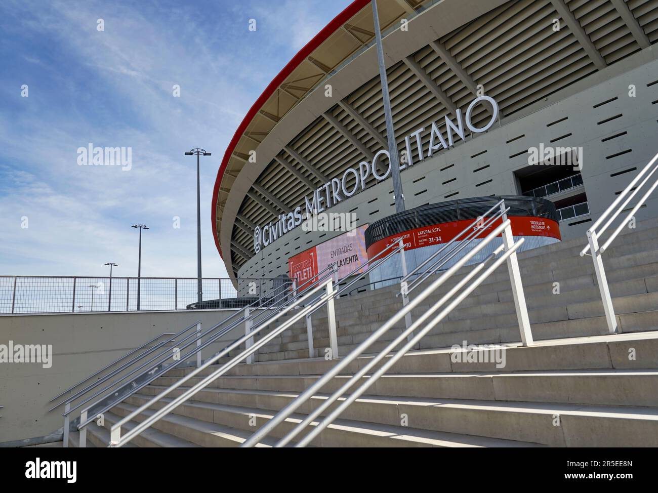 Vista sulla moderna arena Civitas Metropolitano - la sede ufficiale del FC Atletico Madrid Foto Stock