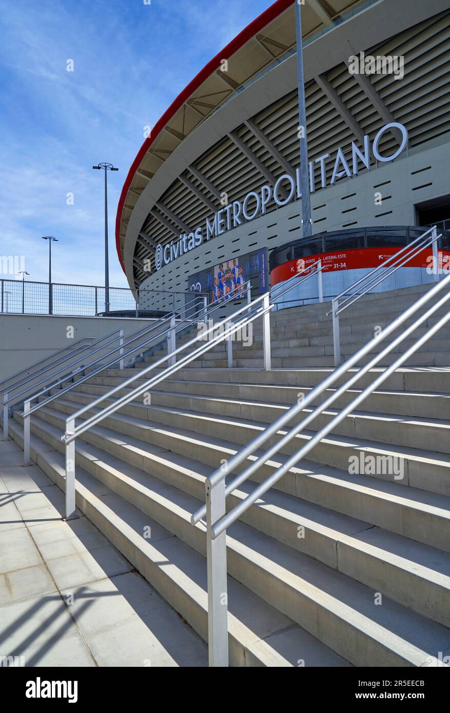 Vista sulla moderna arena Civitas Metropolitano - la sede ufficiale del FC Atletico Madrid Foto Stock