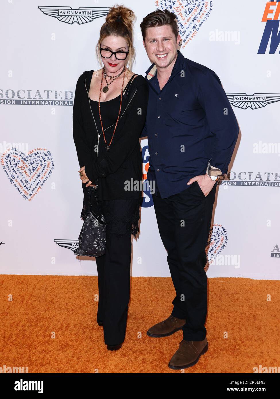 CENTURY CITY, LOS ANGELES, CALIFORNIA, USA - 02 GIUGNO: Dedee Pfeiffer arriva al 30th° Race to Erase MS Gala che si tiene presso il Fairmont Century Plaza il 2 giugno 2023 a Century City, Los Angeles, California, Stati Uniti. (Foto di Xavier Collin/Image Press Agency) Foto Stock