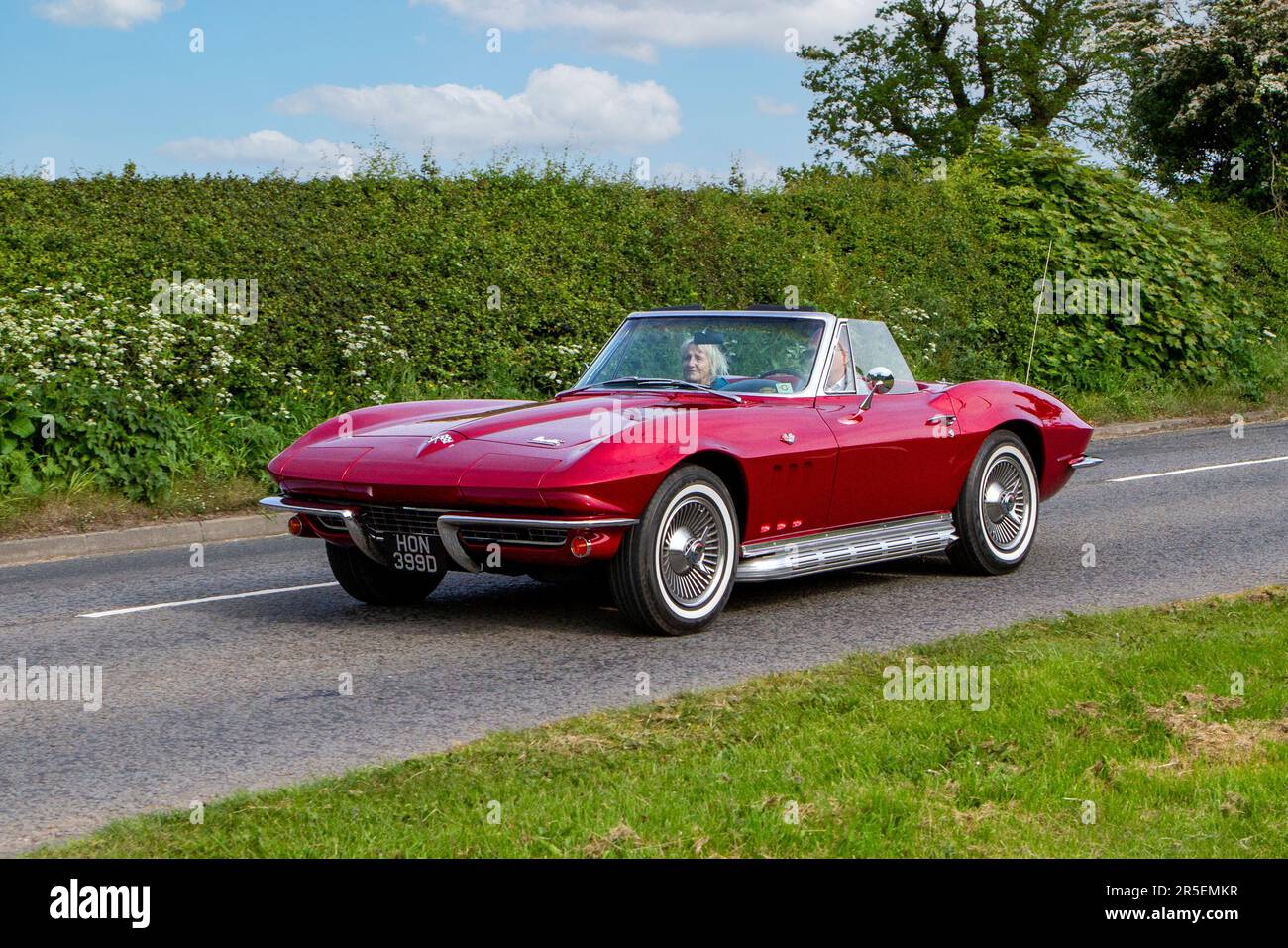 Anni '1966 60 Milano Maroon Chevrolet GMC Classic auto d'epoca, motori d'epoca in viaggio per la mostra di automobili Capesthorne Hall Vintage Collectors, Cheshire Foto Stock