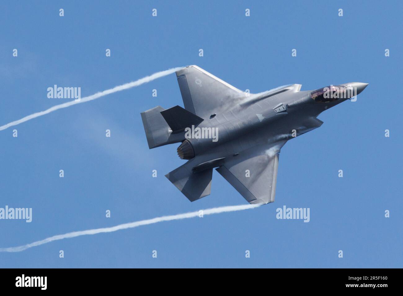 F-35A decolla dalla RAF Lakenheath nel Suffolk, Inghilterra Foto Stock