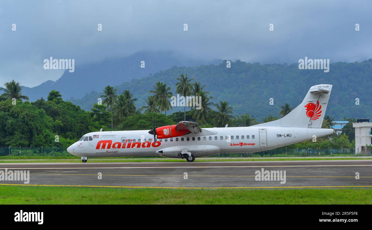 Langkawi, Malesia - 28 maggio 2023. 9m-LMU Batik Air Malaysia (Malindo) ATR 72-600 tassare per decollo dall'aeroporto di Langkawi (LGK), Malesia. Foto Stock