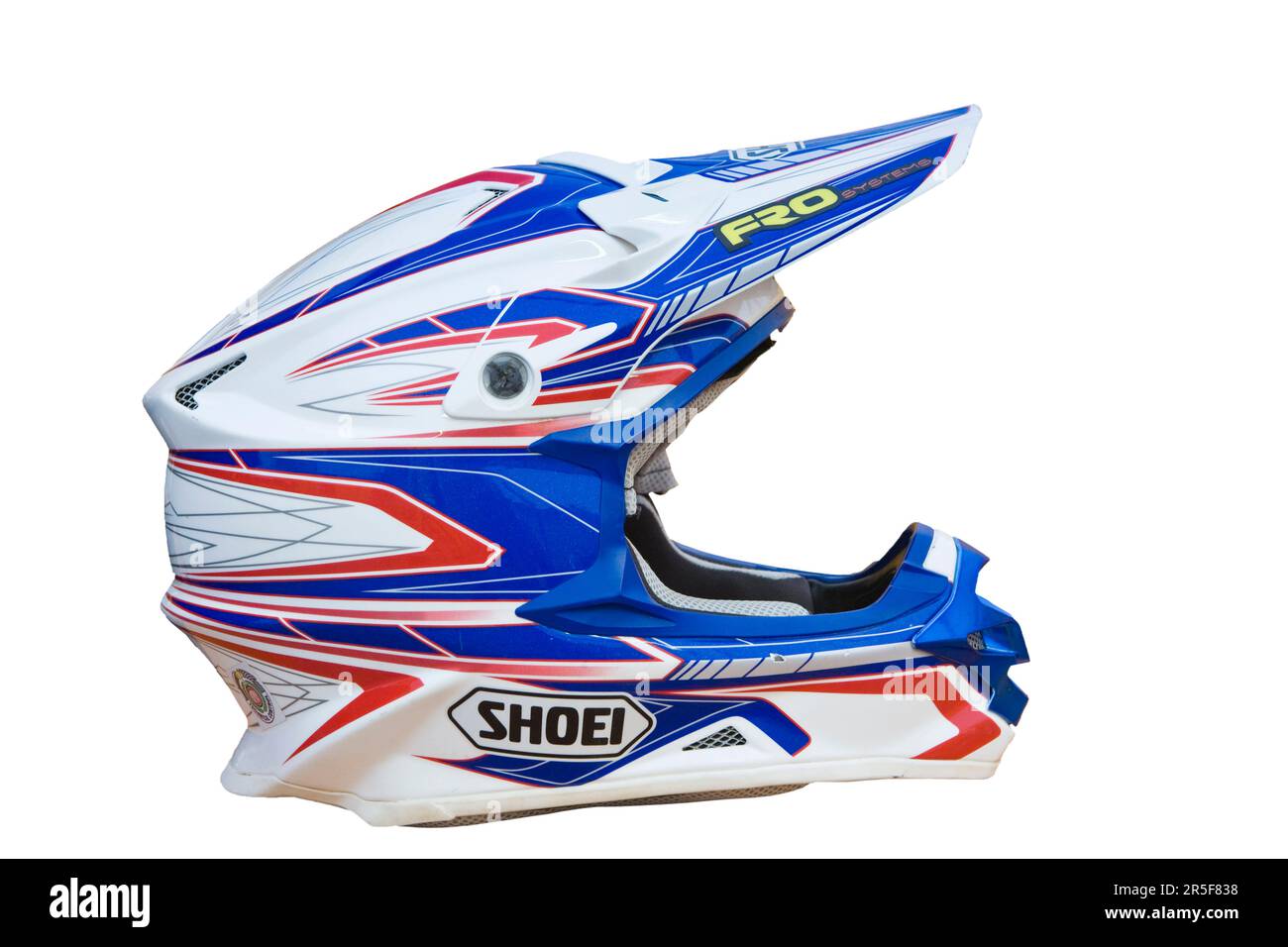 Moto, casco da motocross isolato su sfondo bianco Foto Stock