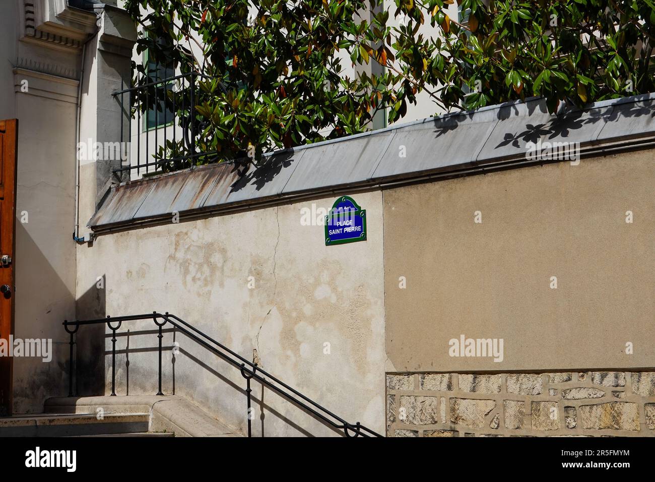 Chiesa Saint-Pierre-du-Gros-Caillou, ingresso cappella alla chiesa nel 7th ° arrondissement, Parigi, Francia. Foto Stock