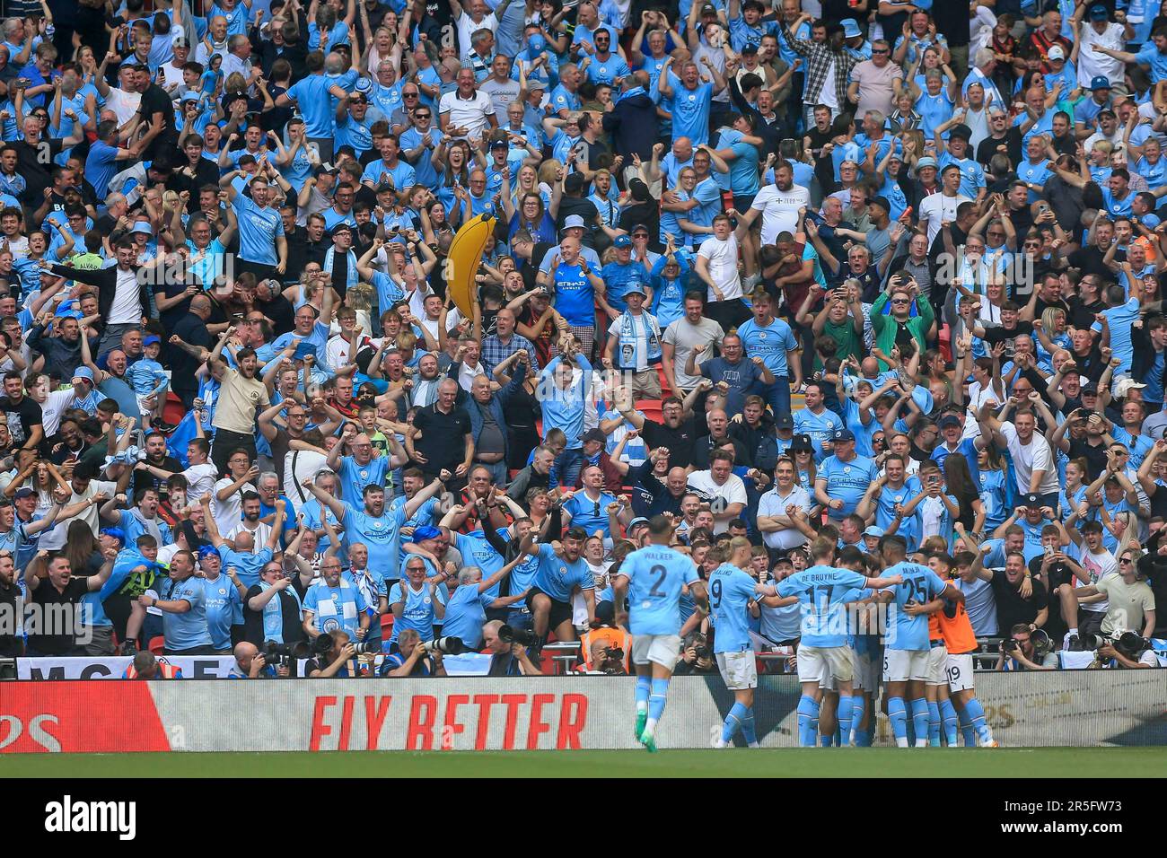 Ilkay Gundogan di Manchester City festeggia dopo aver segnato il loro secondo gol per ottenere il punteggio 2-1 durante la finale di Coppa fa tra Manchester City e Manchester United al Wembley Stadium il 3rd 2023 giugno a Londra, Inghilterra. (Foto di Daniel Chesterton/phcimages.com) Credit: PHC Images/Alamy Live News Foto Stock