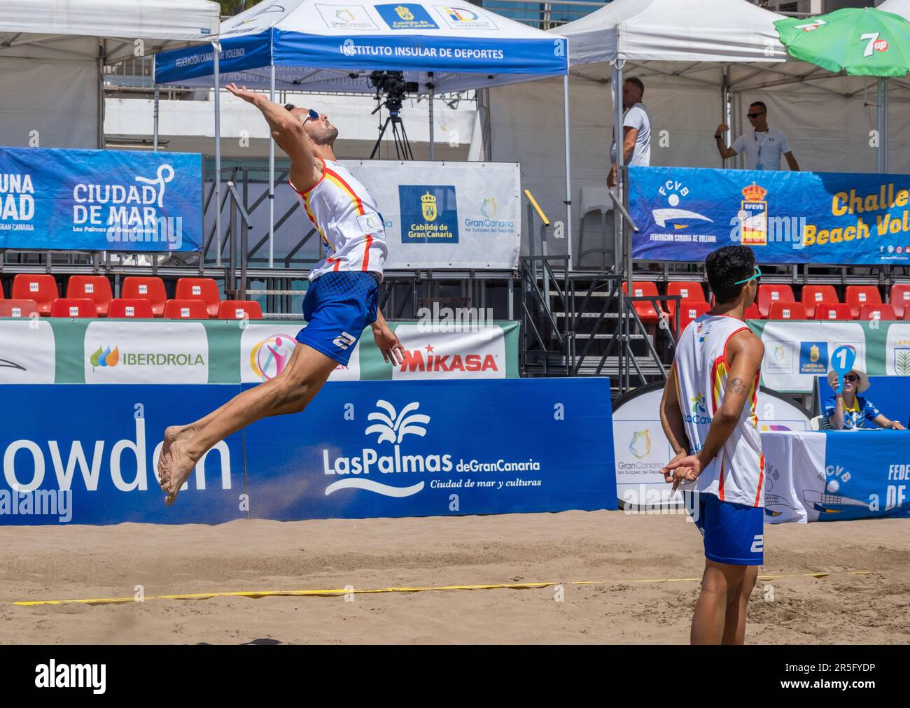 Gran Canaria, Isole Canarie, Spagna. 3rd giugno 2023. Concorso internazionale di pallavolo sulla spiaggia cittadina di Las Palmas a Gran Canaria. Credit: Alan Dawson/Alamy Live News. Foto Stock