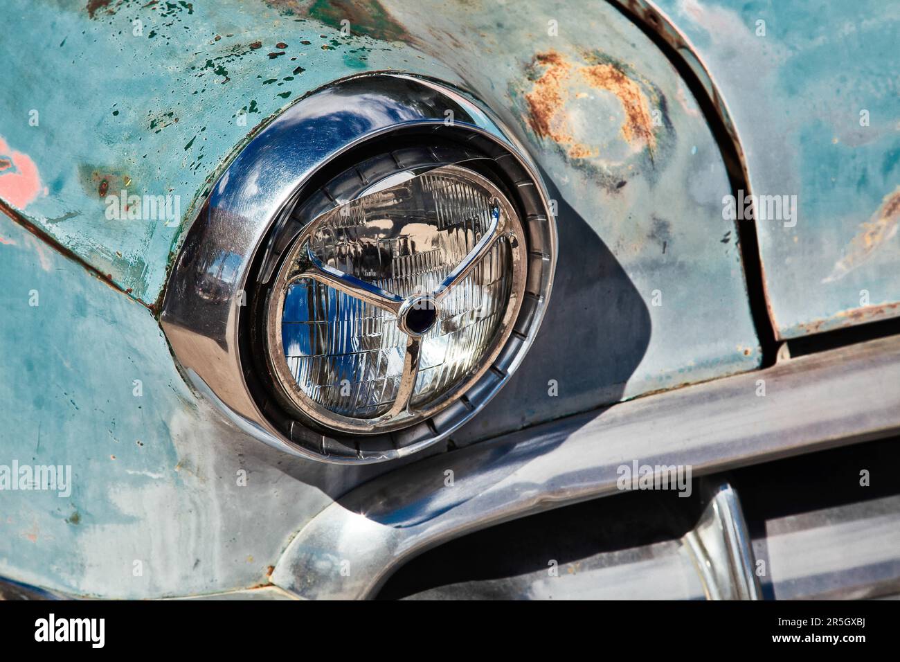 Faro sull'auto abbandonata a Seligman sulla Route 66 Foto Stock