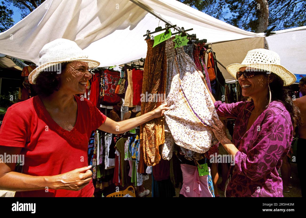 Mercato delle pulci di Punta Arabi, Ibiza, Isole Baleari, Spagna Foto Stock