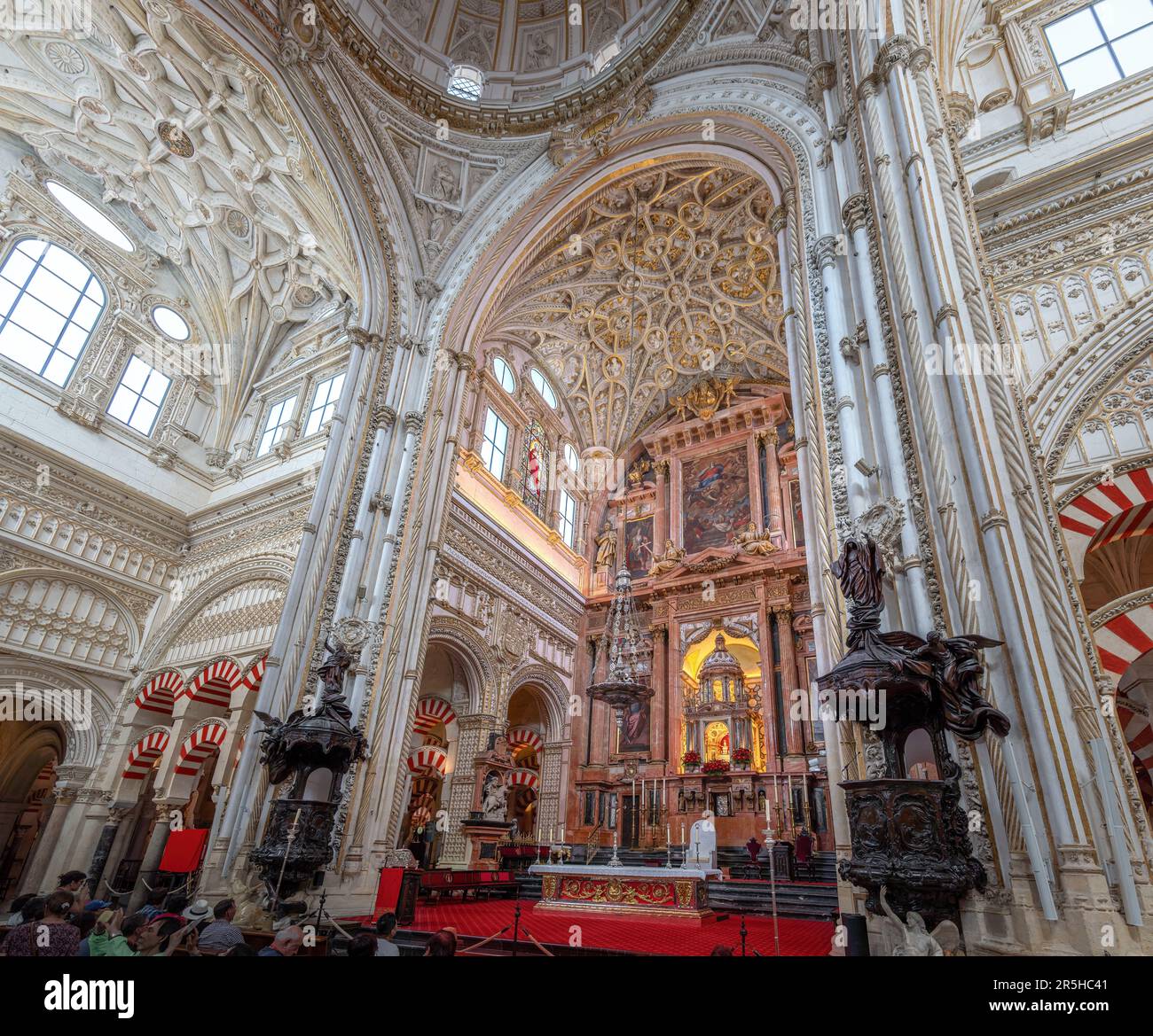 Altare maggiore della Moschea-Cattedrale di Cordova - Cordova, Andalusia, Spagna Foto Stock