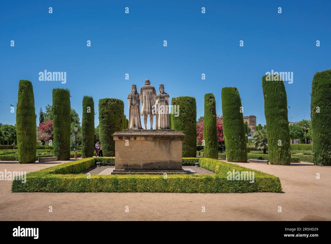 I Re Cattolici e il Monumento di Colombo all'Alcazar de los Reyes Cristianos - Cordoba, Andalusia, Spagna Foto Stock