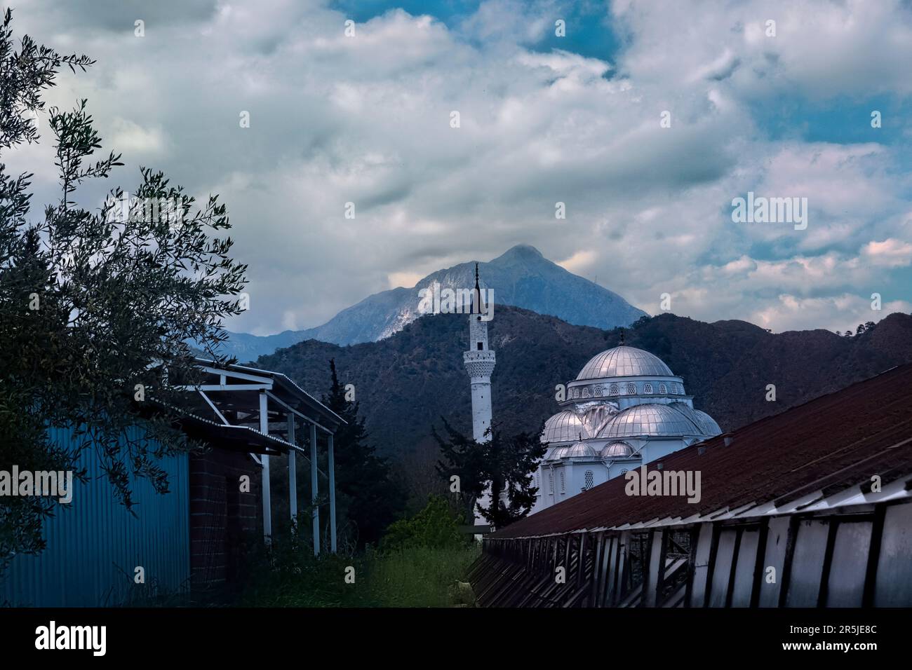 Vista del Monte Tahtalı da Cirali, Via Licia, Turchia Foto Stock