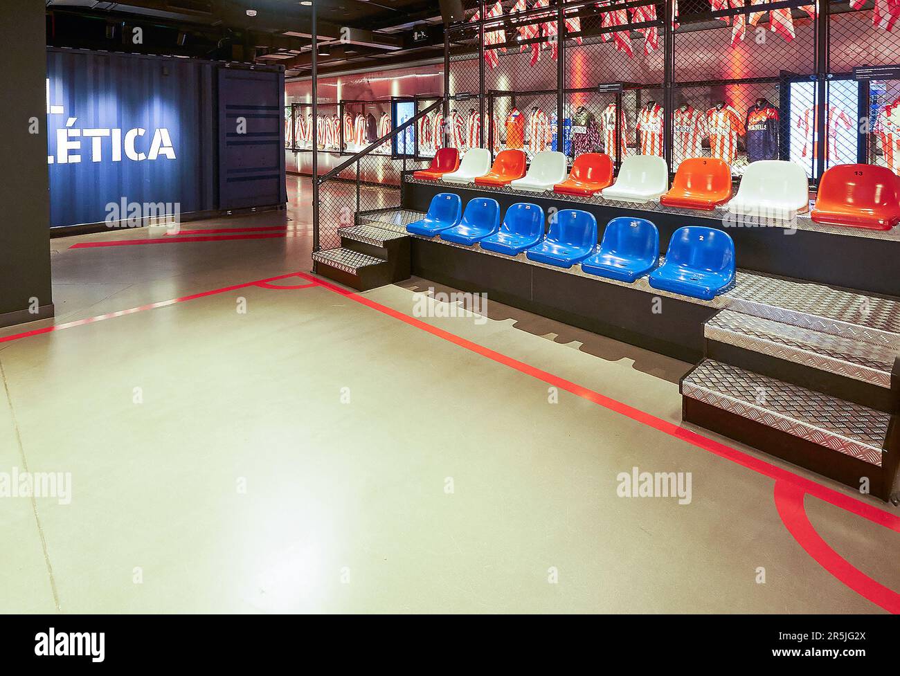 Frammento di esposizione nel museo del FC Atletico Madrid all'arena Civitas Metropolitano Foto Stock