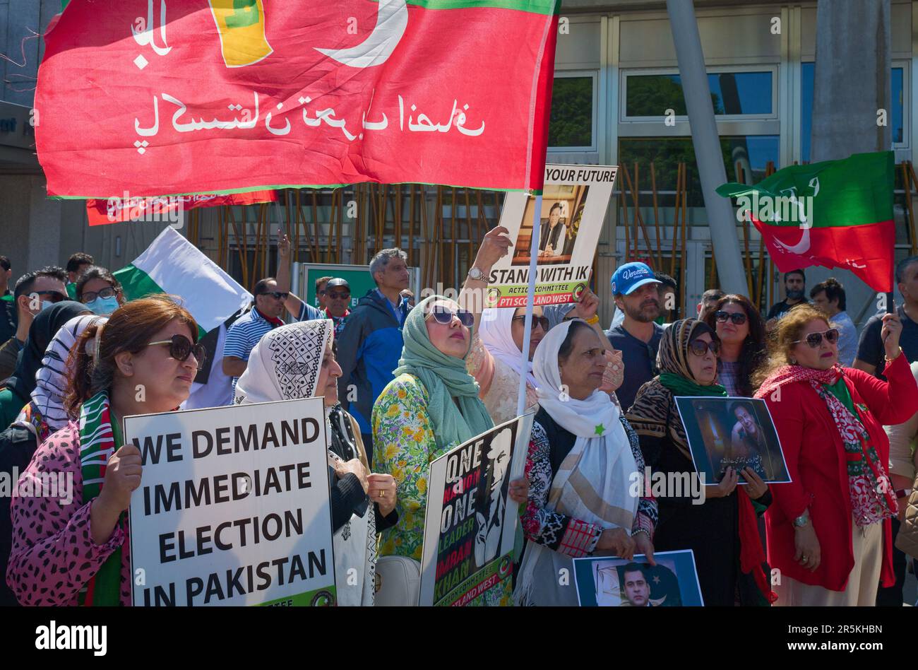 Edimburgo Scozia, Regno Unito 04 giugno 2023. Al di fuori del Parlamento scozzese si svolge una manifestazione contro presunte violazioni dei diritti umani in Pakistan. credito sst/alamy notizie dal vivo Foto Stock