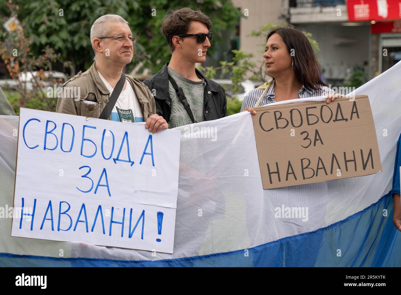 Russi di opposizione ad un incontro a sostegno di Alexei Navalny a Sofia, Bulgaria Foto Stock