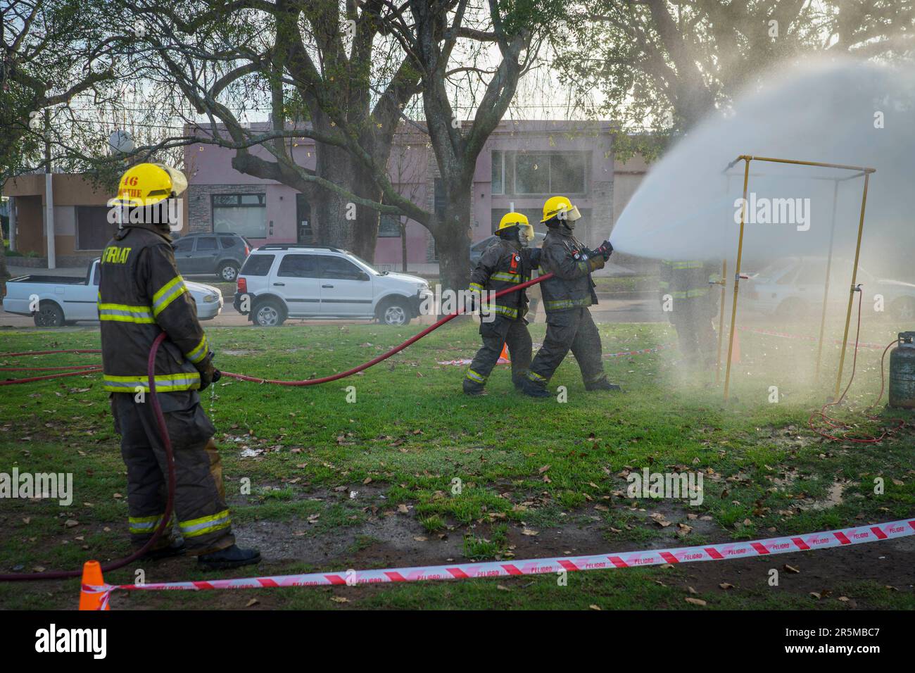 Firmat, Argentina. 03rd giugno, 2023. I vigili del fuoco celebrano la Giornata dei pompieri volontari. Il giorno rende omaggio alle brigate dei vigili del fuoco fondate a la Boca, Buenos Aires. (Foto di Patricio Murphy/SOPA Images/Sipa USA) Credit: Sipa USA/Alamy Live News Foto Stock