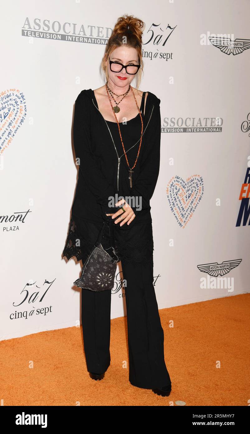 LOS ANGELES, CALIFORNIA - 02 GIUGNO: Dedee Pfeiffer partecipa alla gara annuale di cancellazione del 30th al Fairmont Century Plaza il 02 giugno 2023 a Los Ange Foto Stock