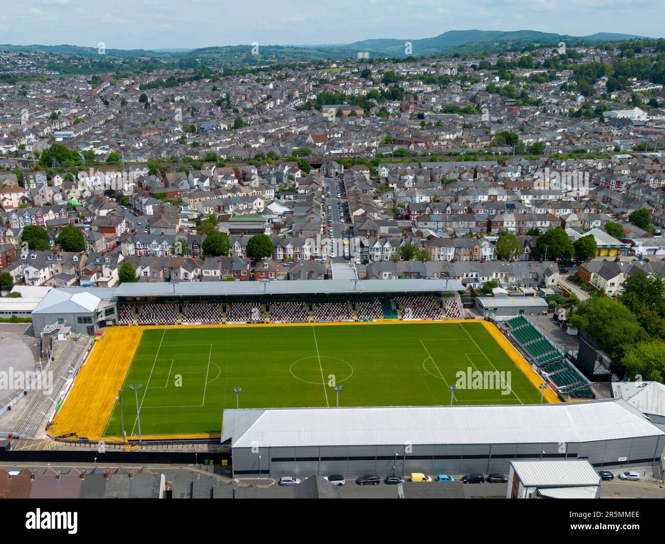 Vista aerea di Newport, Galles del Sud, che mostra il campo da calcio Rodney Parade. Foto Stock