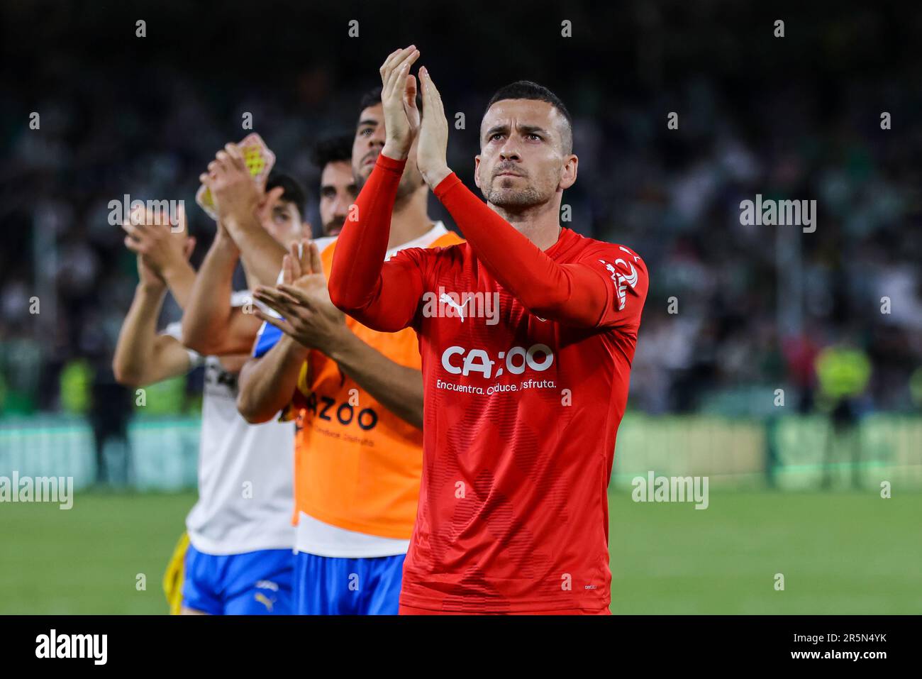 Siviglia, Spagna. 4th giugno, 2023. Jaume Domenech di Valencia CF mostra apprezzamento per i tifosi durante la partita di LaLiga Santander tra Real Betis e Valencia CF a Benito Villamarin il 04 giugno 2023 a Siviglia, Spagna. (Credit Image: © Jose Luis Contreras/DAX via ZUMA Press Wire) SOLO PER USO EDITORIALE! Non per USO commerciale! Foto Stock