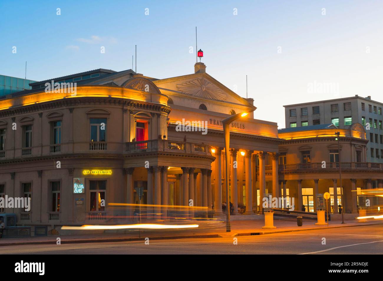 Teatro Solis, Teatro Solis, Plaza Independencia, Uruguay Foto Stock