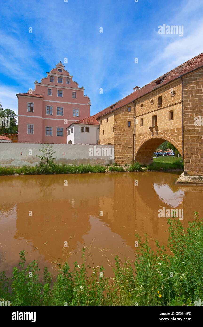 Amberg, fiume Vils, storico blocco d'acqua, vetri della città, Palatinato superiore, Baviera Germania Foto Stock