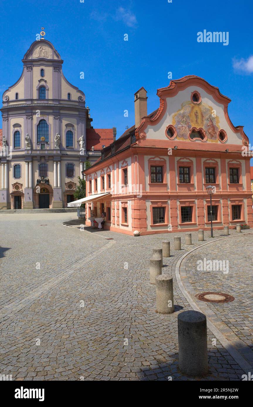 Città di pellegrinaggio di Altoetting, Basilica di San Anna, chiesa neo-barocca, Altoetting, alta Baviera, Baviera, Germania Foto Stock