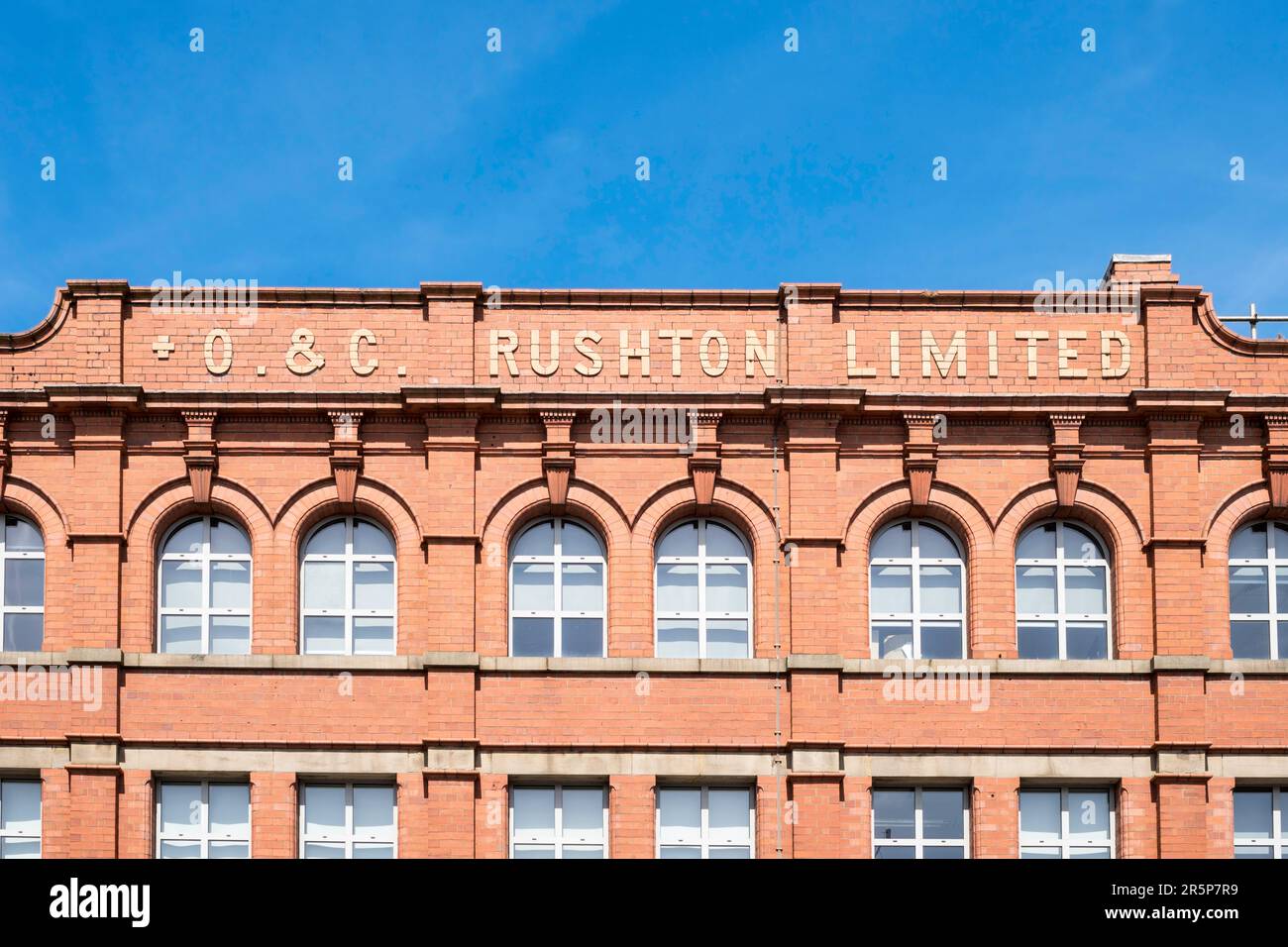 Dettaglio di o & G Rushton Limited ex magazzino a Wigan, Greater Manchester, Inghilterra, UK Foto Stock