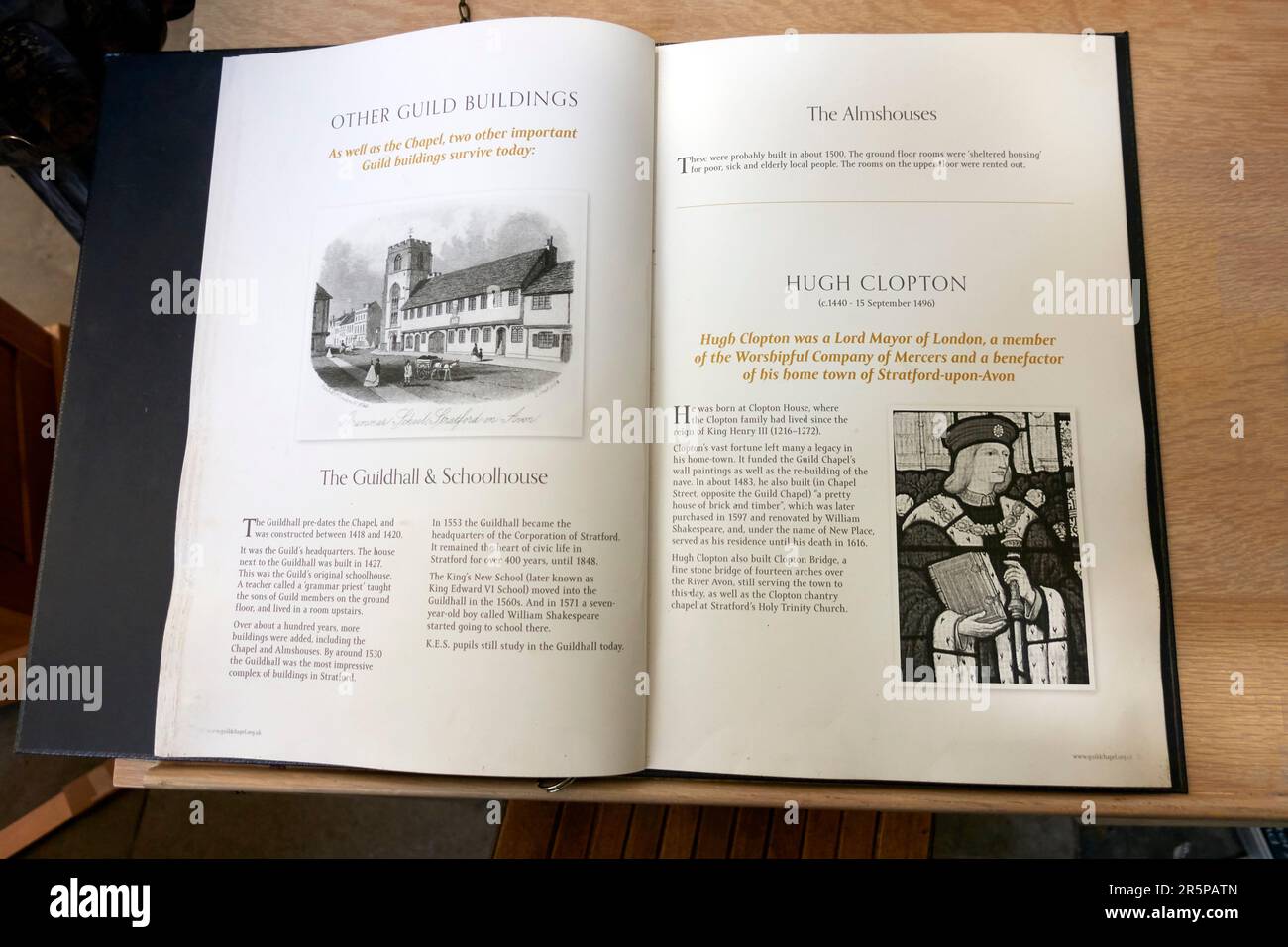 Libro informativo e storia della Guild Chapel, Stratford Upon Avon, Inghilterra, Regno Unito Foto Stock
