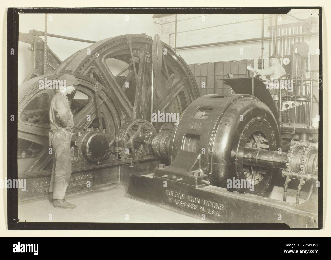 Le miniere oggi da cavi (elettrico guidato). Questa è la Power Room di Una miniera di carbone della Pennsylvania Data: 1930 artista: Lewis Wickes Hine American, 1874–19 Foto Stock