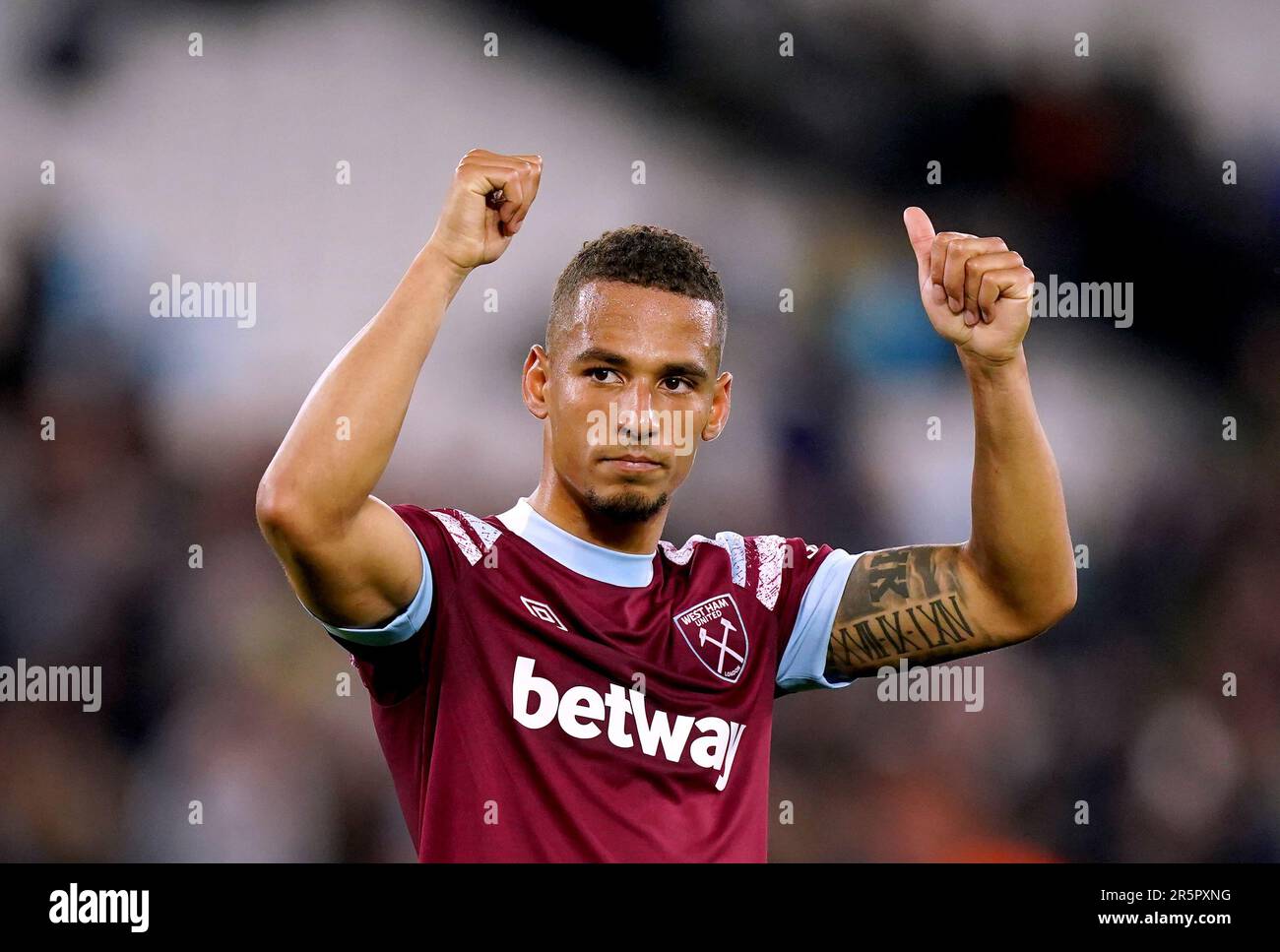 Foto del file datata 11-05-2023 del West Ham United Thilo Kehrer, che ha esortato la sua squadra a scrivere i loro nomi nei libri di storia del West Ham vincendo la finale dell'Europa Conference League. Data di emissione: Lunedì 5 giugno 2023. Foto Stock