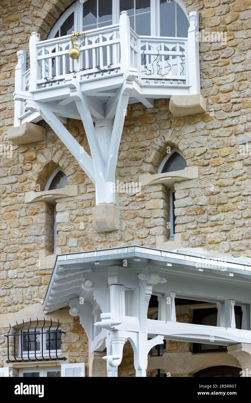 Francia, Meurthe et Moselle, Nancy, dettaglio della facciata della Villa Marguerite in stile Art Nouveau costruita tra il 1902 e il 1903 dall'ingegnere Henri Gutton e dall'architetto Joseph Hornecker per Aimé Prost ingegnere e amministratore delle saline di Bosserville situate in Rue du Colonel Renard nel Parc de Saurupt (Saurupt parc) Foto Stock