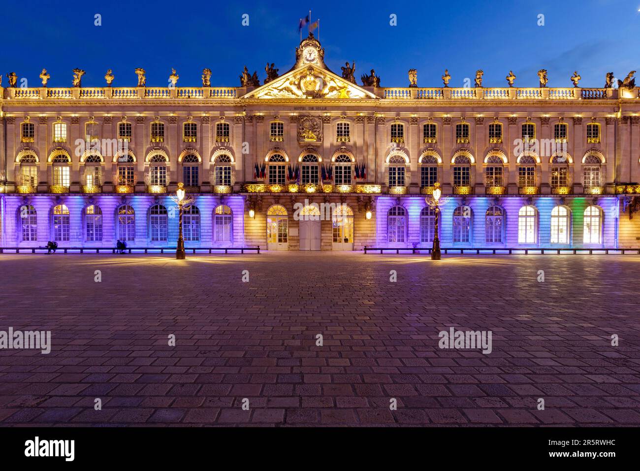 Francia, Meurthe et Moselle, Nancy, facciata del municipio su Place Stanislas (Stanislas piazza ex reale) costruito da Stanislas Leszczynski, re di Polonia e ultimo duca di Lorena nel 18th ° secolo, elencato come Patrimonio Mondiale dell'UNESCO Foto Stock