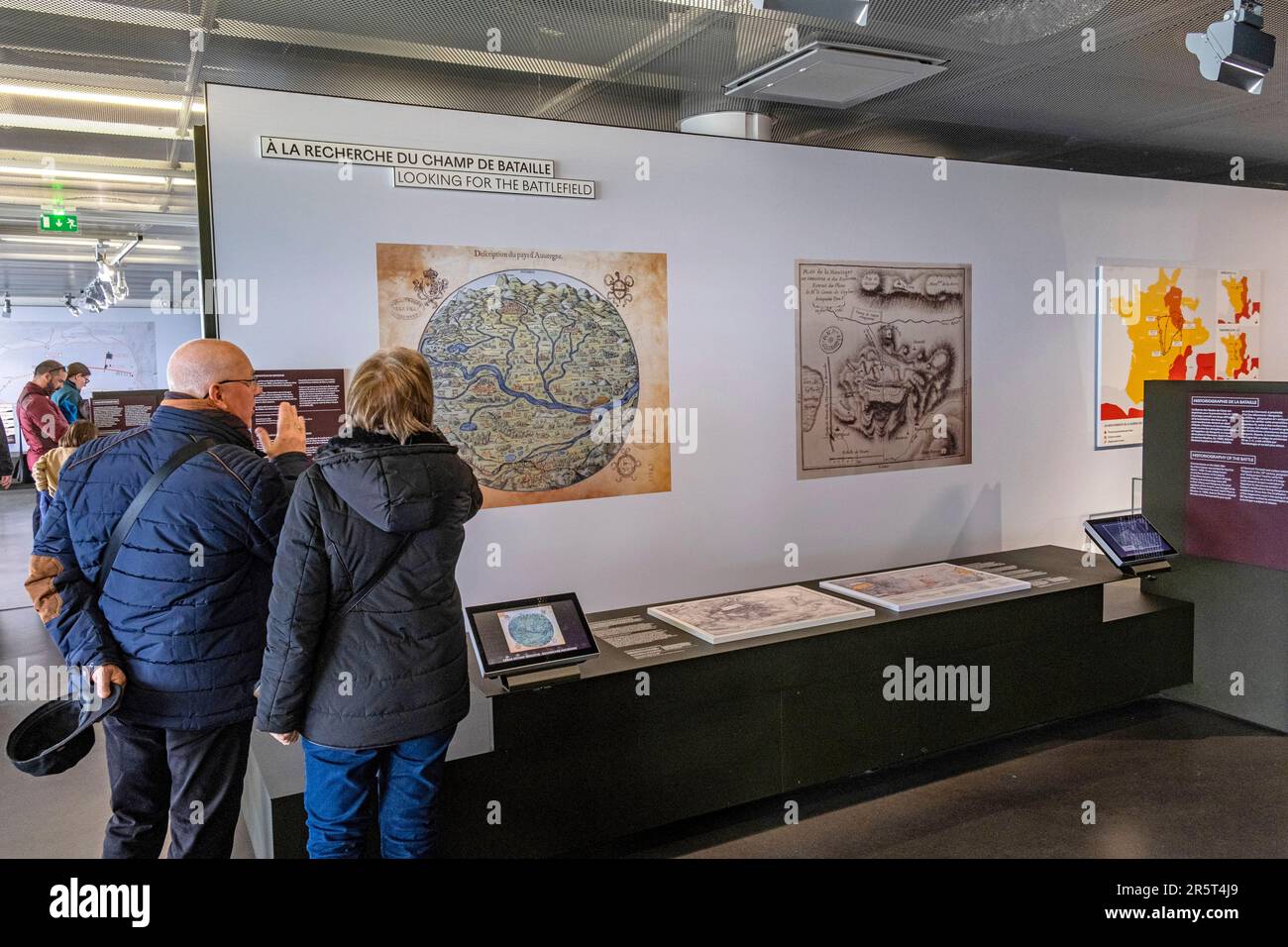 Francia, Puy de Dome, la Roche Blanche, Gergovie Plateau, sito storico della battaglia tra gli Averni e i Romani di Cesare nel 52 a.C., Museo Archeologico Foto Stock