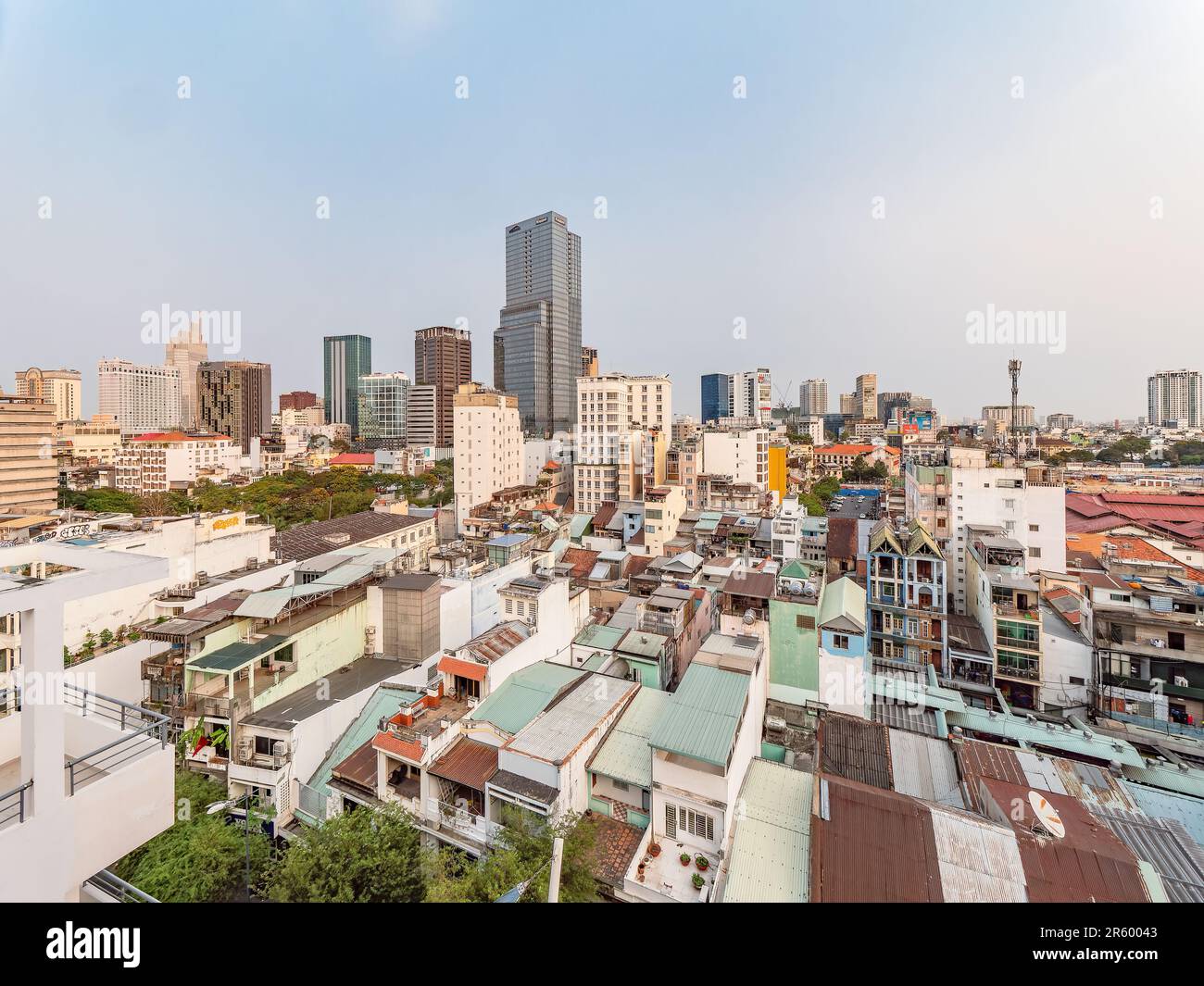 Ho Chi Minh City, Distretto 1 in Vietnam visto da un alto edificio. Foto Stock