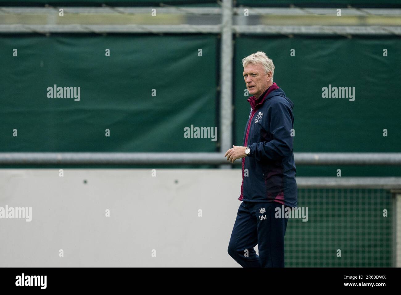 Praga, Repubblica Ceca. 06th giugno, 2023. L'allenatore David Moyes di West Ham United arriva all'ultima sessione di allenamento in vista della finale della UEFA Europa Conference League tra Fiorentina e West Ham United alla Fortuna Arena di Praga. Qui l'allenamento si svolge allo Strahov Stadium Credit: Gonzales Photo/Alamy Live News Foto Stock