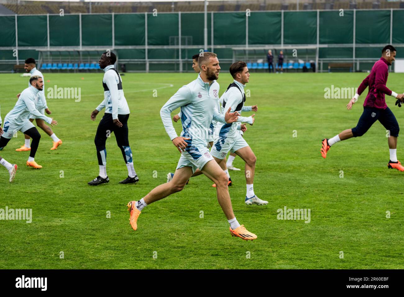 Praga, Repubblica Ceca. 06th giugno, 2023. Tomas Soucek (28) del West Ham United visto durante un'ultima sessione di allenamento in vista della finale della UEFA Europa Conference League tra Fiorentina e West Ham United alla Fortuna Arena di Praga. Qui l'allenamento si svolge allo Strahov Stadium Credit: Gonzales Photo/Alamy Live News Foto Stock