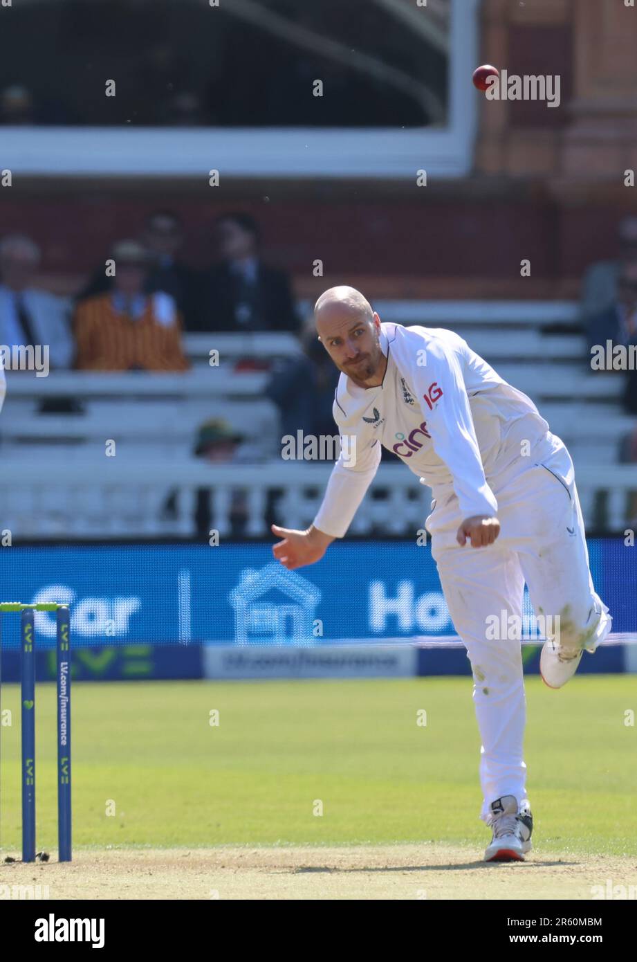 Inglese Jack Leach (Somerset) durante il Test Match Series Day uno dei 4 partita tra l'Inghilterra contro l'Irlanda al Lord's Cricket Ground, Londra ON Foto Stock