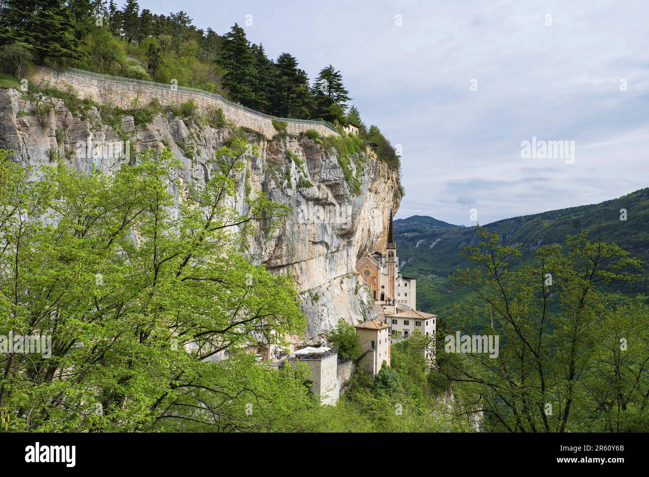 Santuario di nostra Signora della Corona, Distretto di Spiazzi, Caprino Veronese, Veneto, Italia, Europa Foto Stock