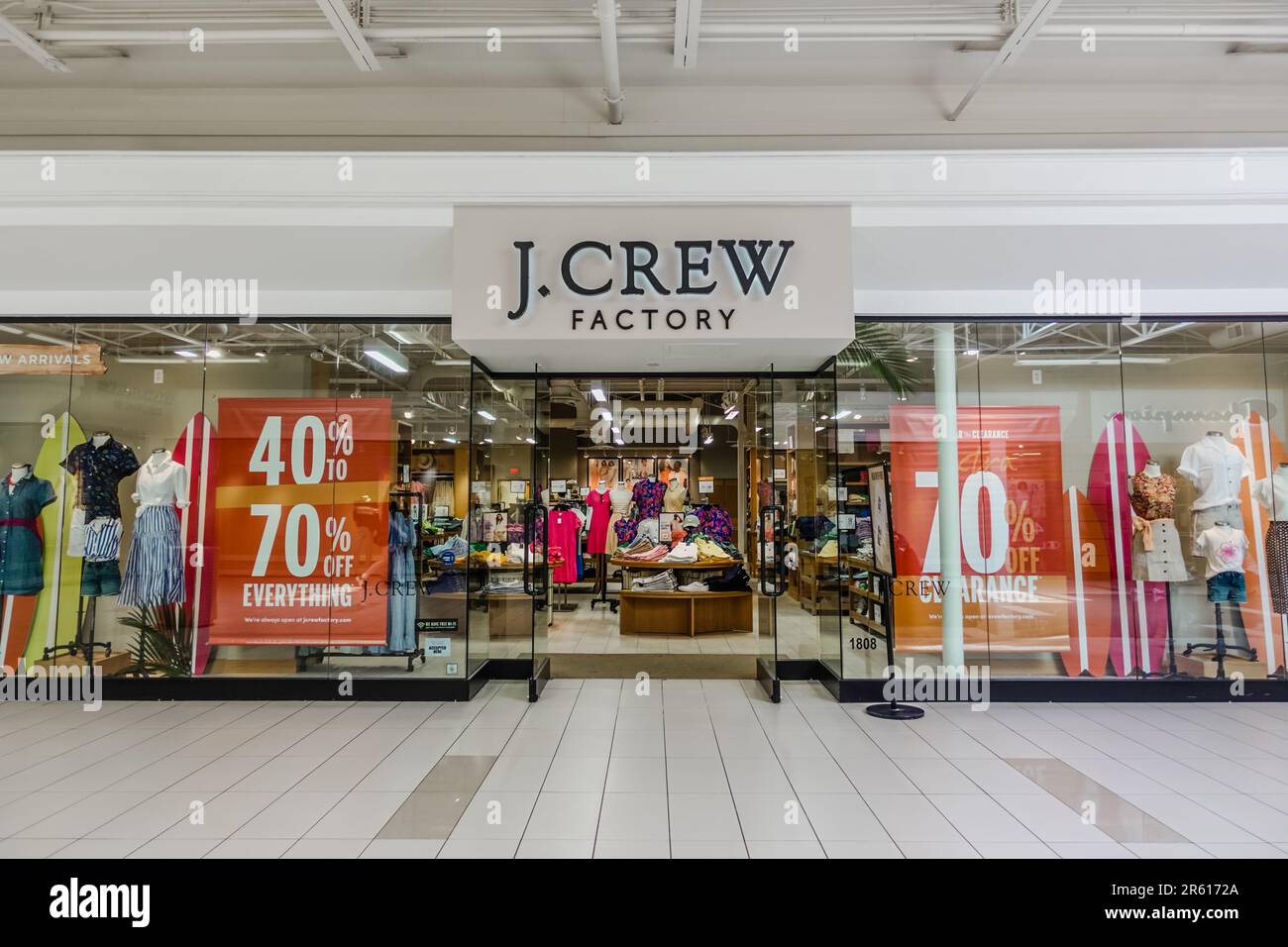 J Crew negozio outlet di fronte Foto Stock