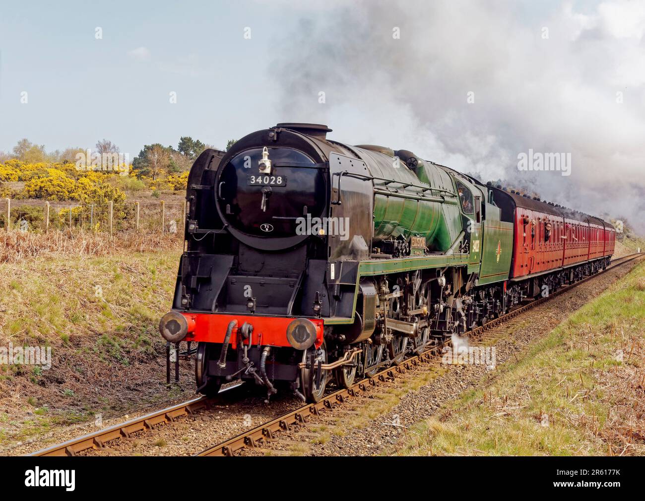 La North Norfolk Railway è una ferrovia storica. Visitando il punto vapore Eddystone, un Bulleid sisgned Pacific, si raggiunge la cima della salita della banca Kelling. Foto Stock