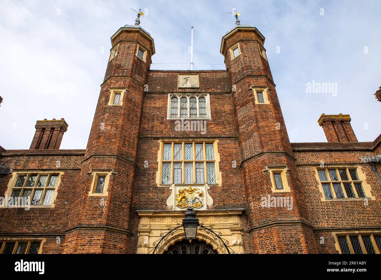 La splendida architettura in stile giacobino dell'Abbots Hospital nella città di Guildford, nel Surrey, Regno Unito. Foto Stock