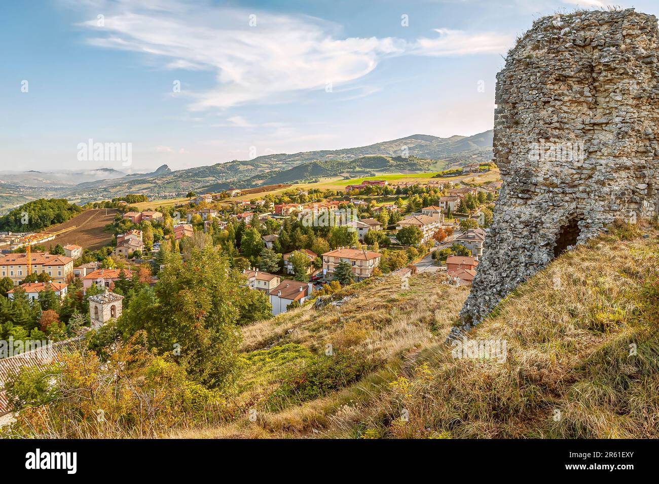 Vista sul paese montano Pennabilli nella Regione Emilia-Romagna, Italia Foto Stock