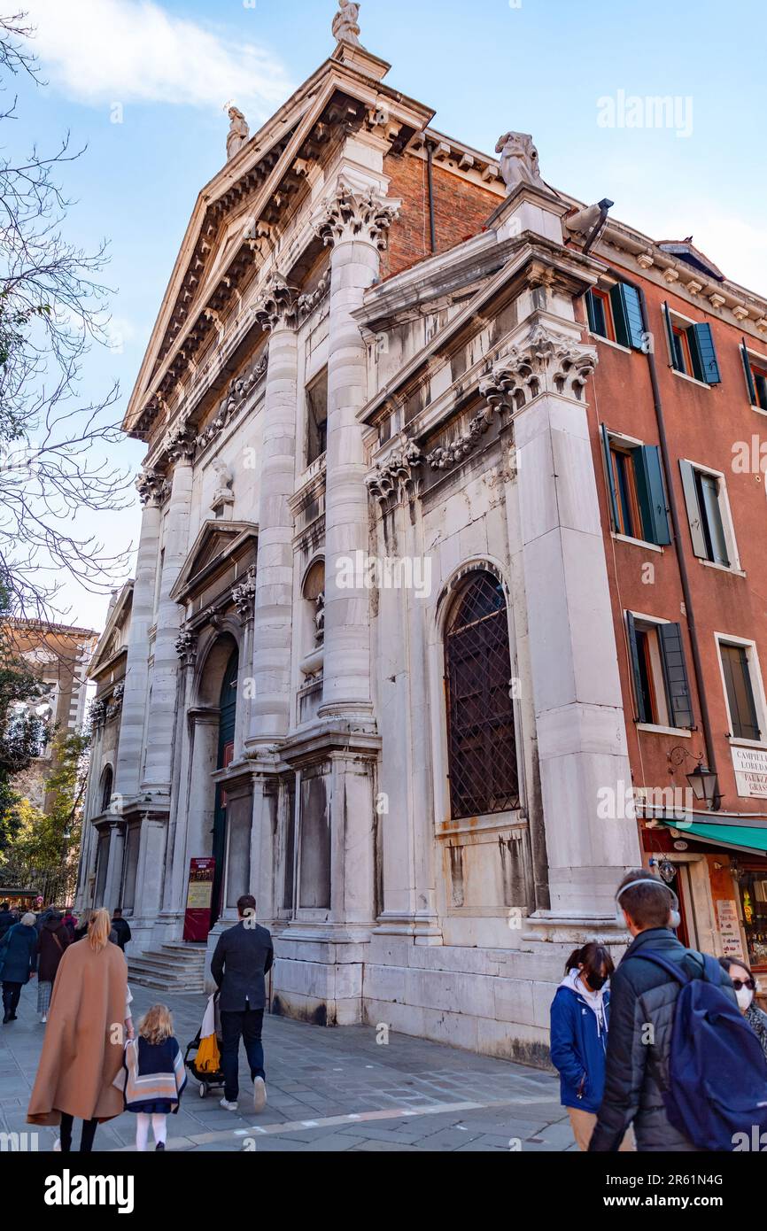 Venezia, Italia - 2 aprile 2022: San Vidal o San vitale è una ex chiesa, oggi sala eventi e concerti situata nel sestiere di San Marco. Foto Stock