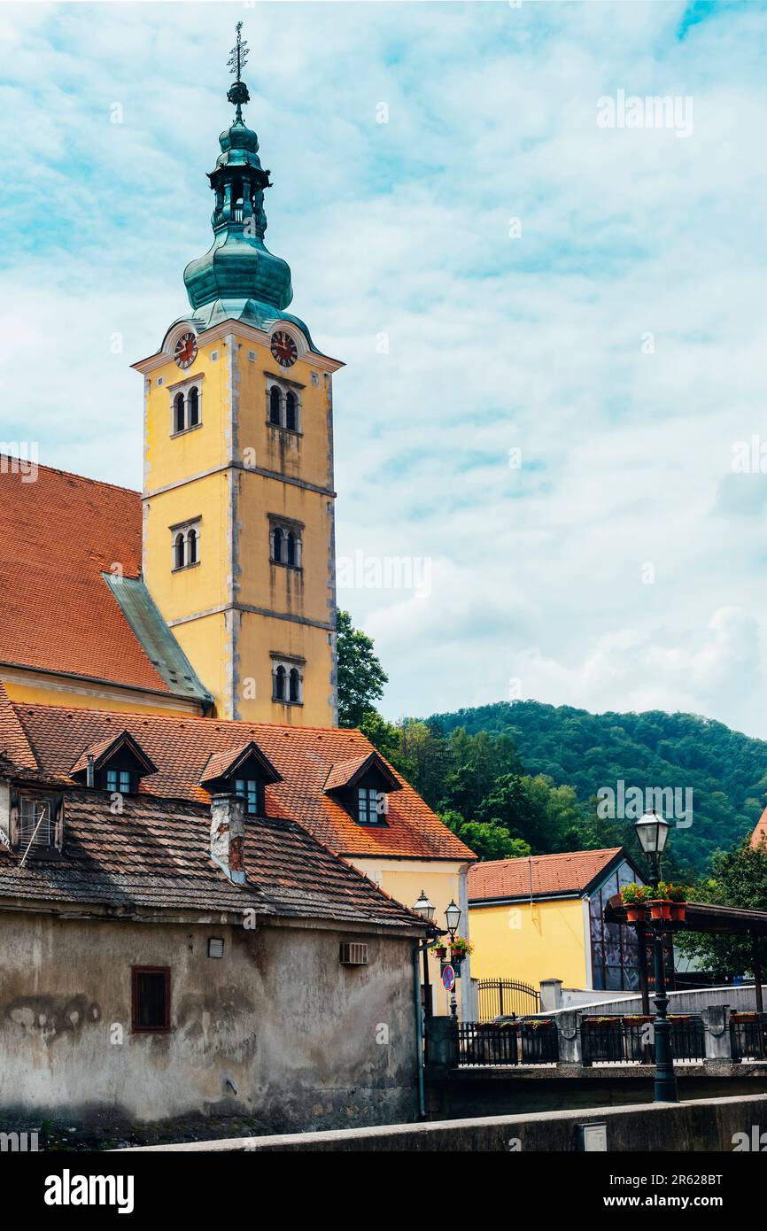 Splendida vista sul St. Chiesa di Anastazia a Samobor, Croazia. Foto Stock