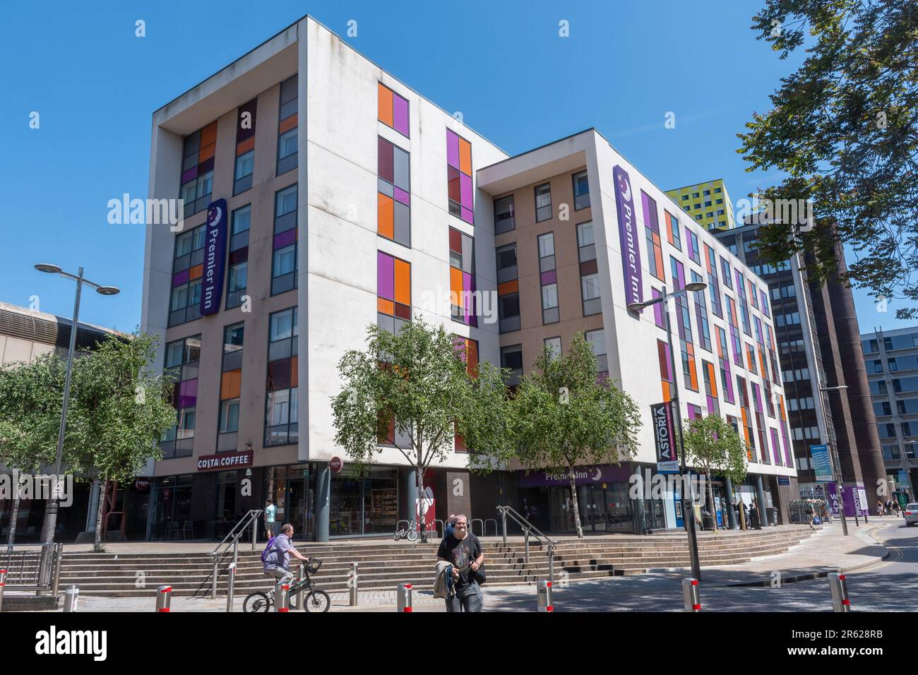 Questo hotel Premier Inn si trova nel centro di Portsmouth, Hampshire, Inghilterra, Regno Unito Foto Stock