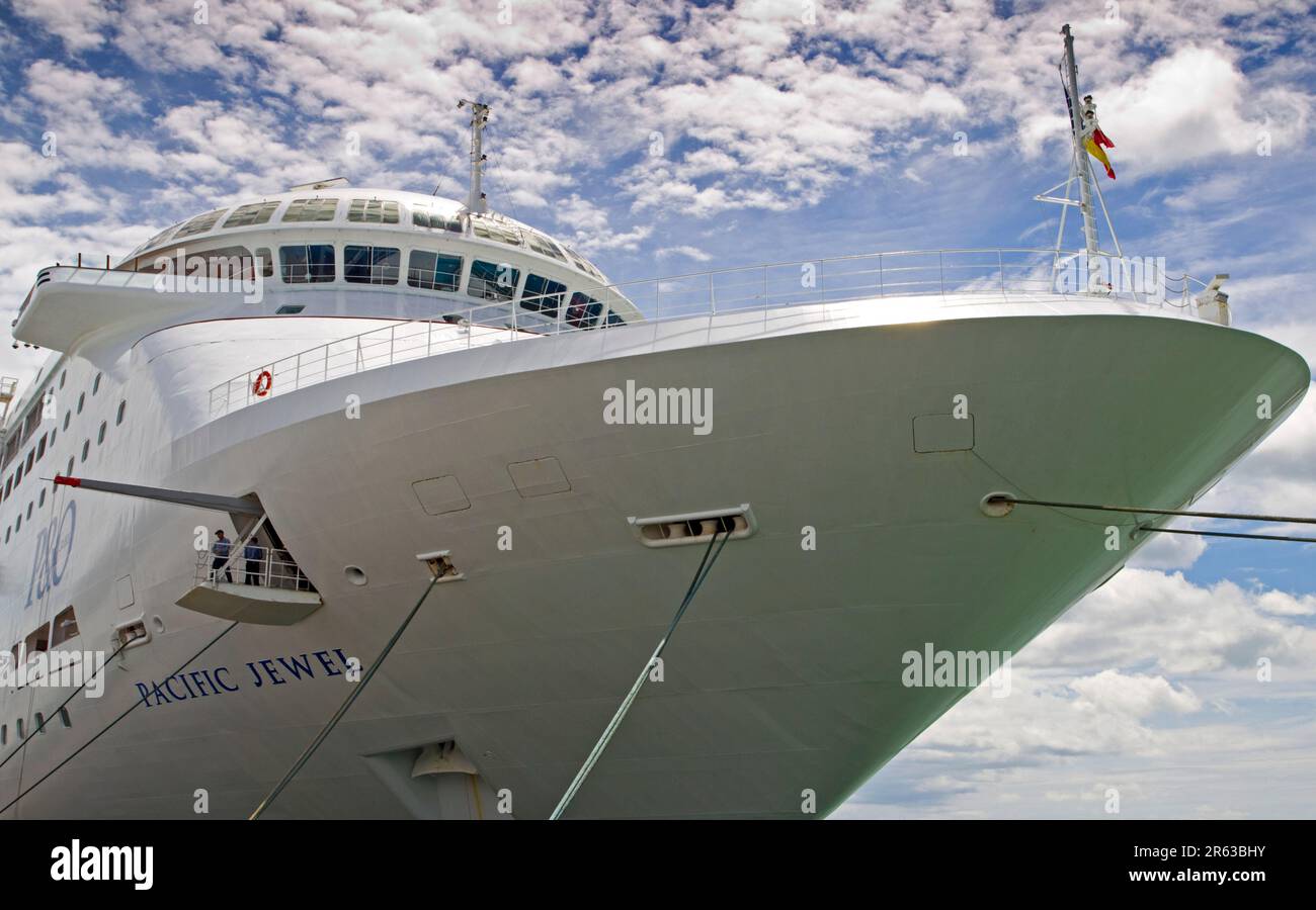 La nave da crociera P&o, Pacific Jewel, ormeggiata a Princes Wharf, Auckland, Nuova Zelanda, lunedì 06 dicembre, 2010. Foto Stock